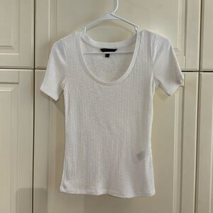 Banana Republic XS white scoop neck tissue tee. New without tags. Never worn.